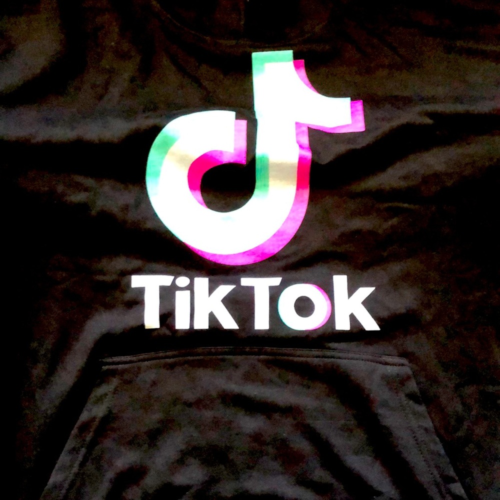 TikTok jacket large